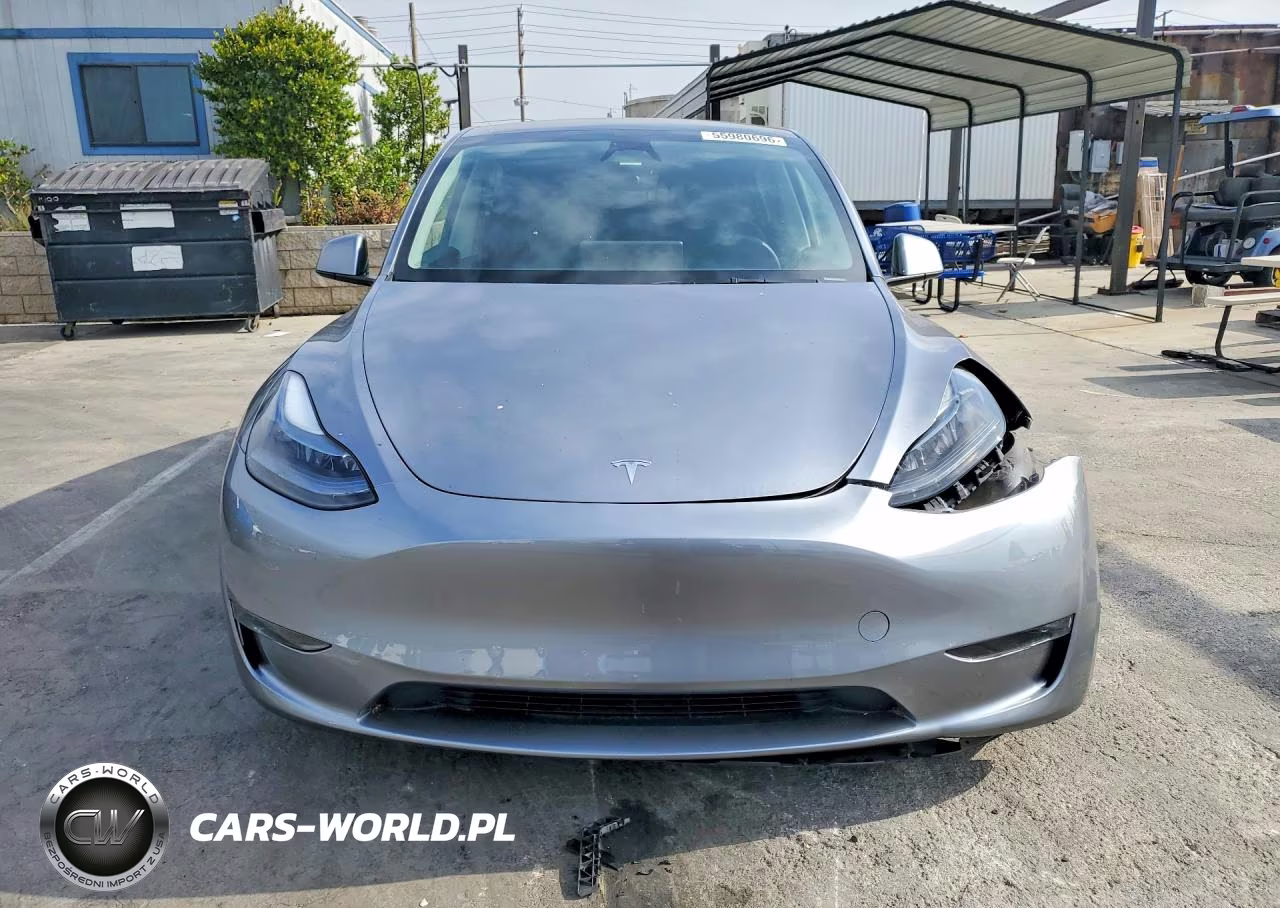 2024 Tesla Model Y VIN:7SAYGDEF8RA306025 - 5