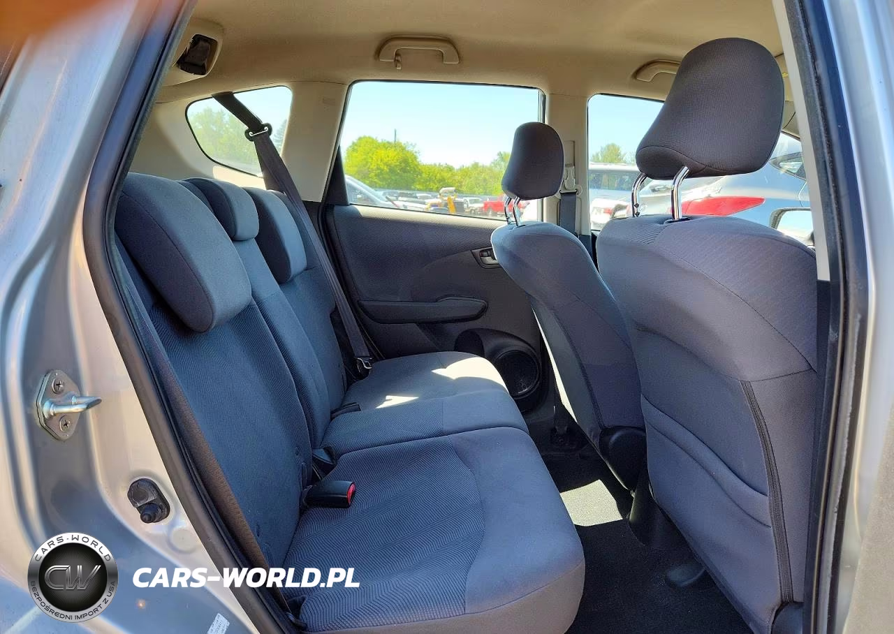 2012 Honda Fit VIN:JHMGE8H30CS004411 - 10