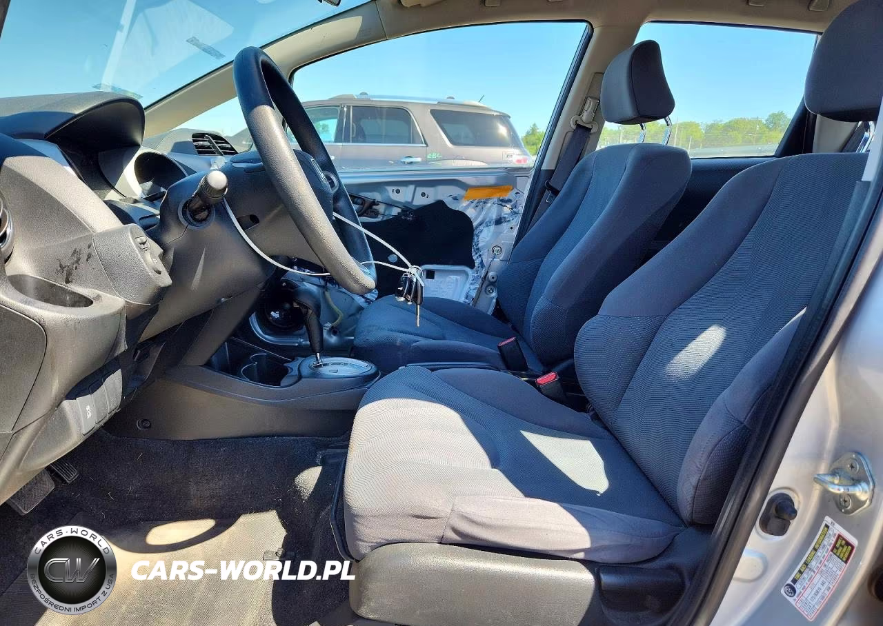 2012 Honda Fit VIN:JHMGE8H30CS004411 - 7