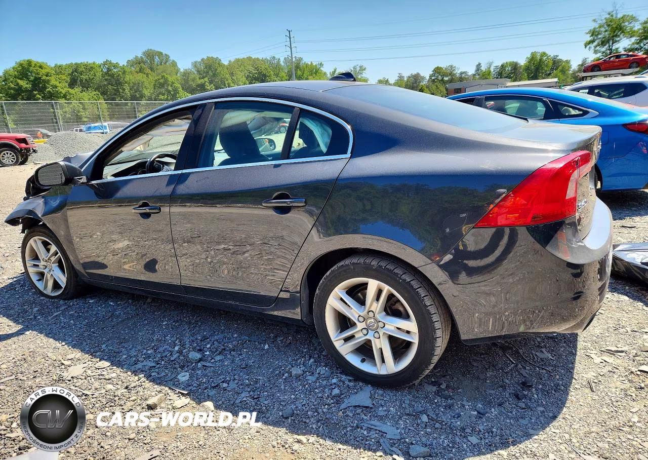2015 Volvo S60 Premier VIN:YV126MFK8F1363683 - 2