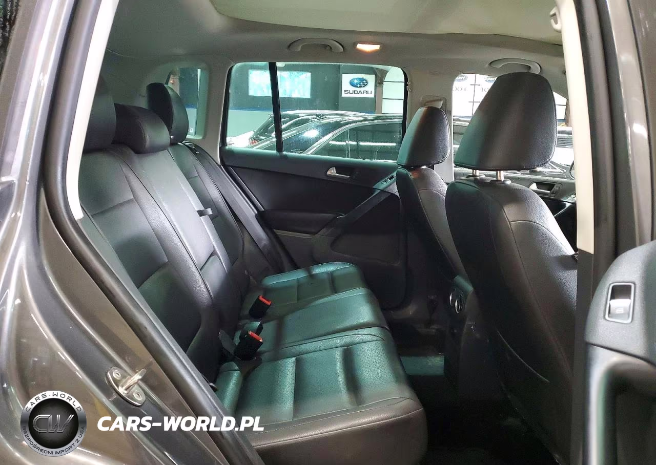 2015 Volkswagen Tiguan S VIN:WVGBV7AX5FW586596 - 11