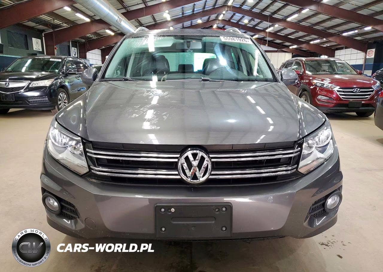 2015 Volkswagen Tiguan S VIN:WVGBV7AX5FW586596 - 5
