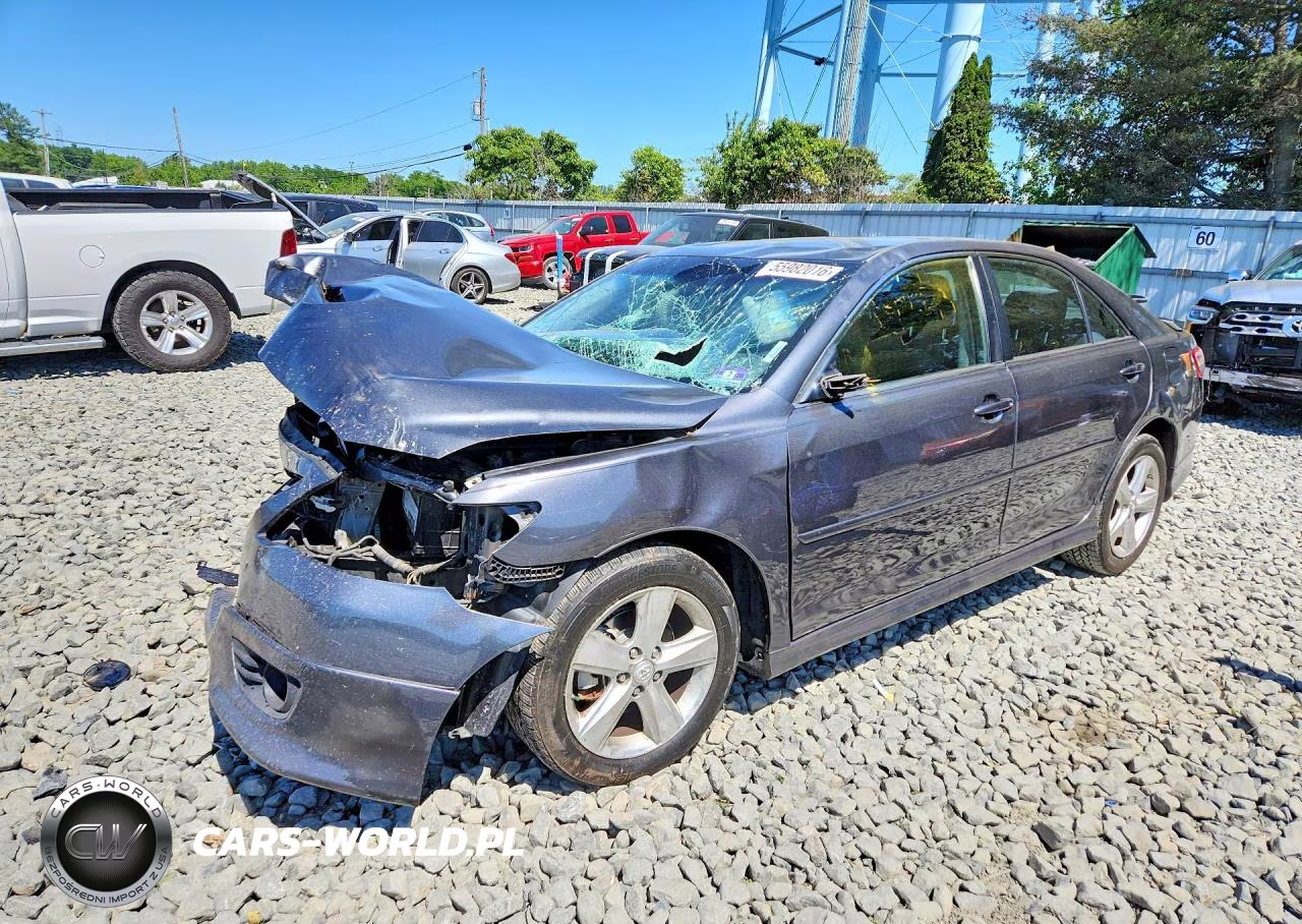 2011 Toyota Camry Se – zdjęcie 1 z 13