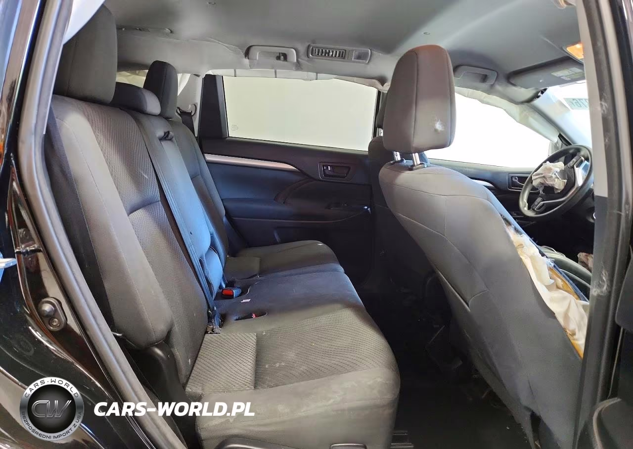 2015 Toyota Highlander Le VIN:5TDBKRFH5FS214735 - 11