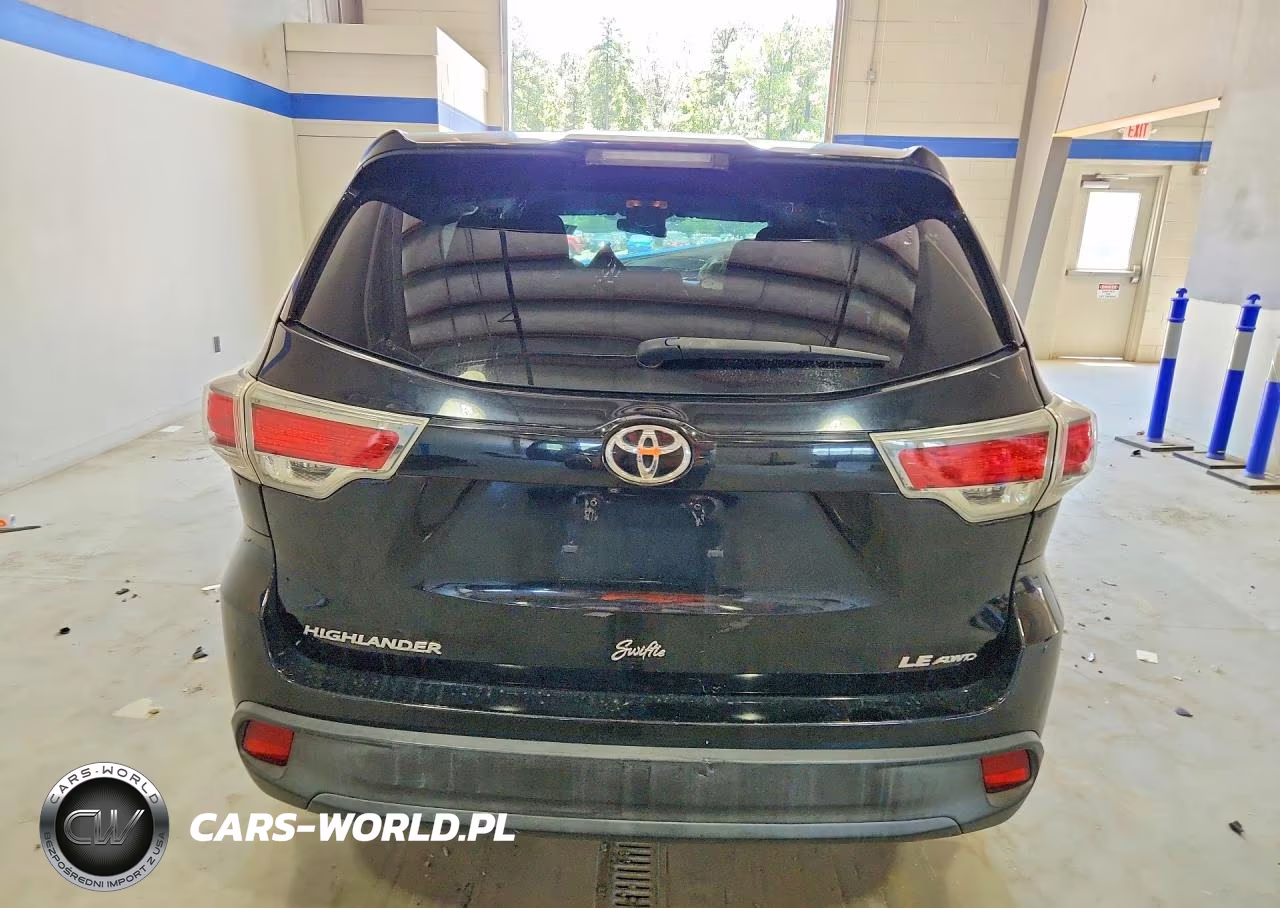 2015 Toyota Highlander Le VIN:5TDBKRFH5FS214735 - 6
