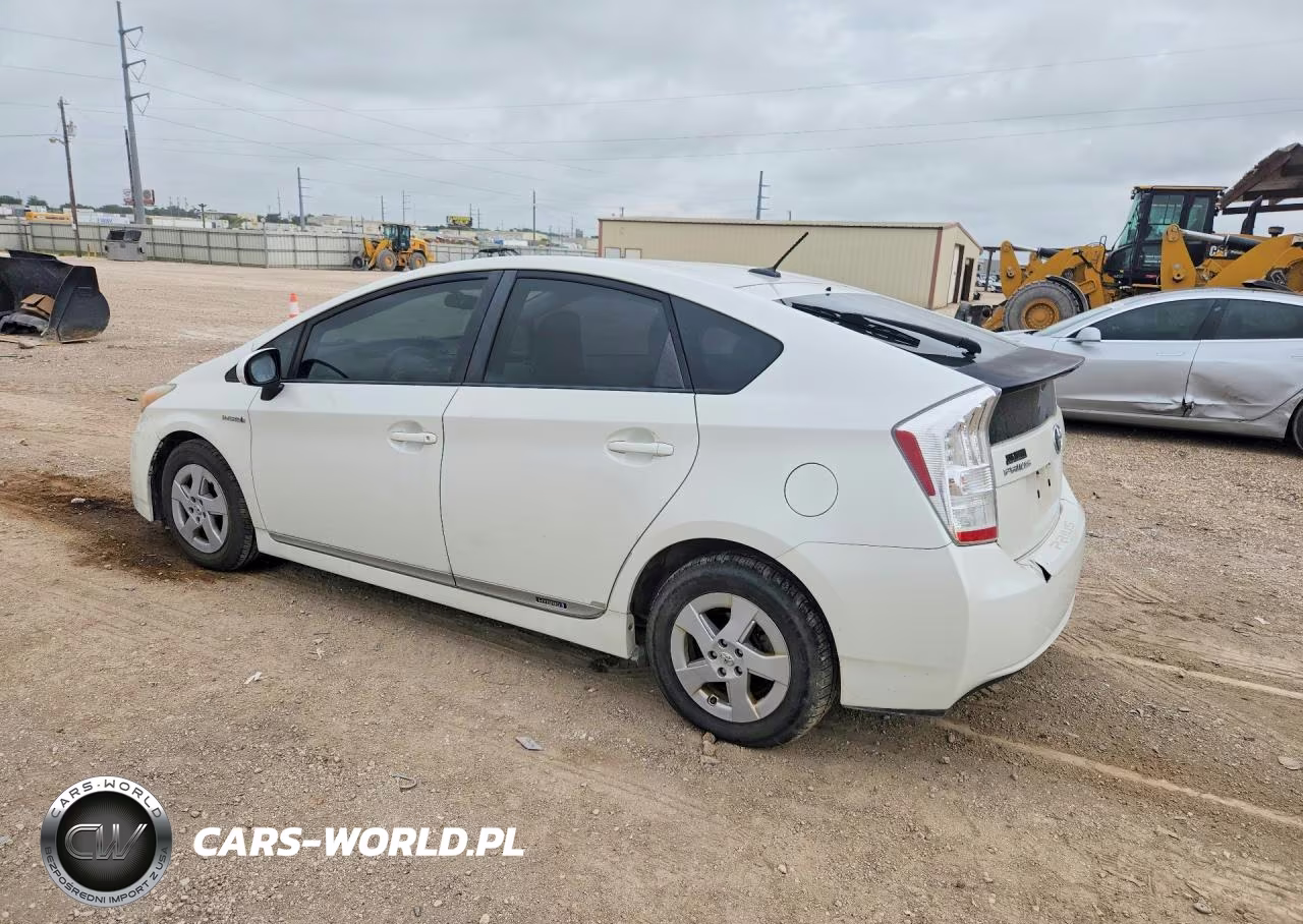 2011 Toyota Prius Two VIN:JTDKN3DU3B1466415 - 2