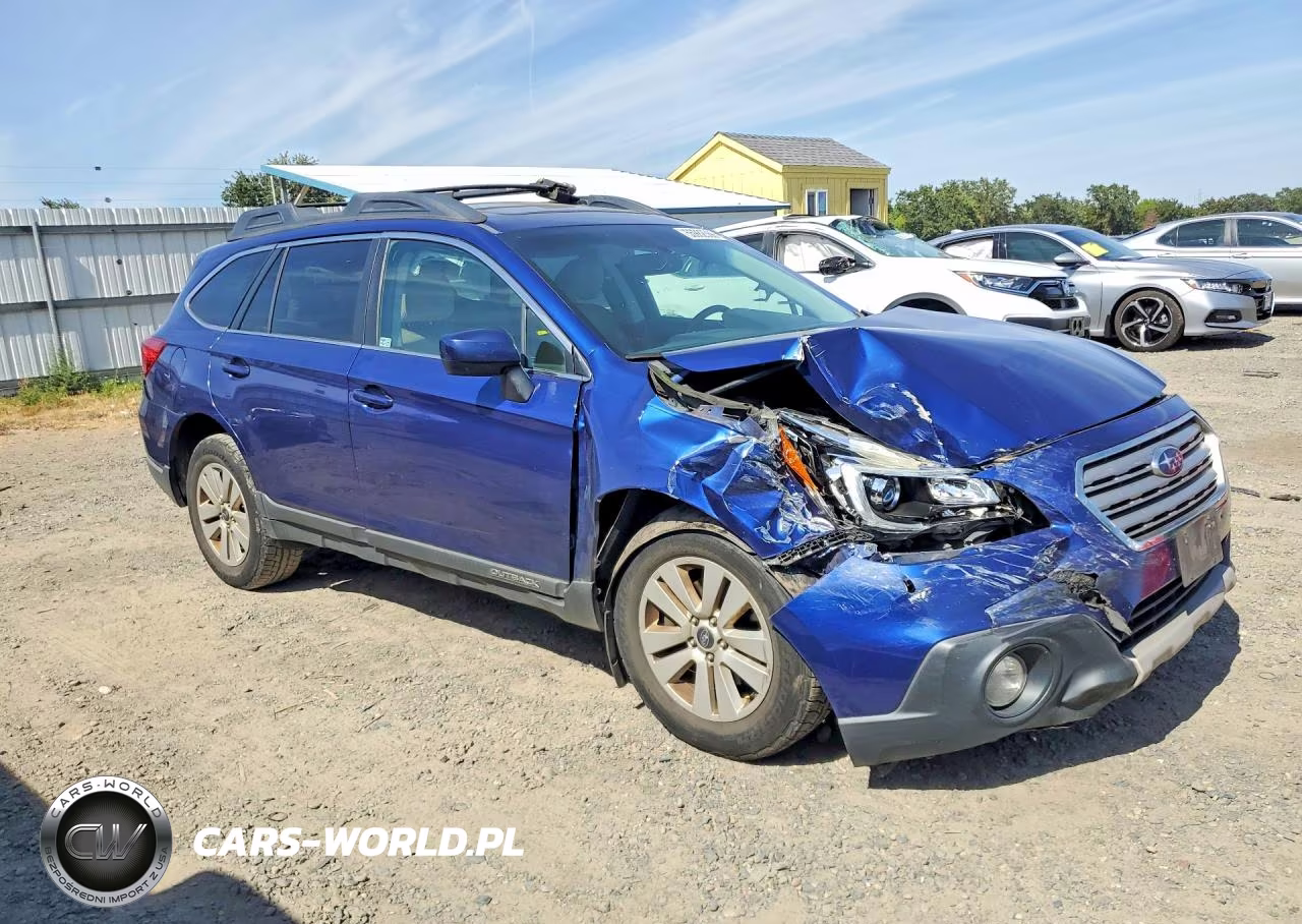 2015 Subaru Outback 2.5I Premium VIN:4S4BSBCC3F3209823 - 4