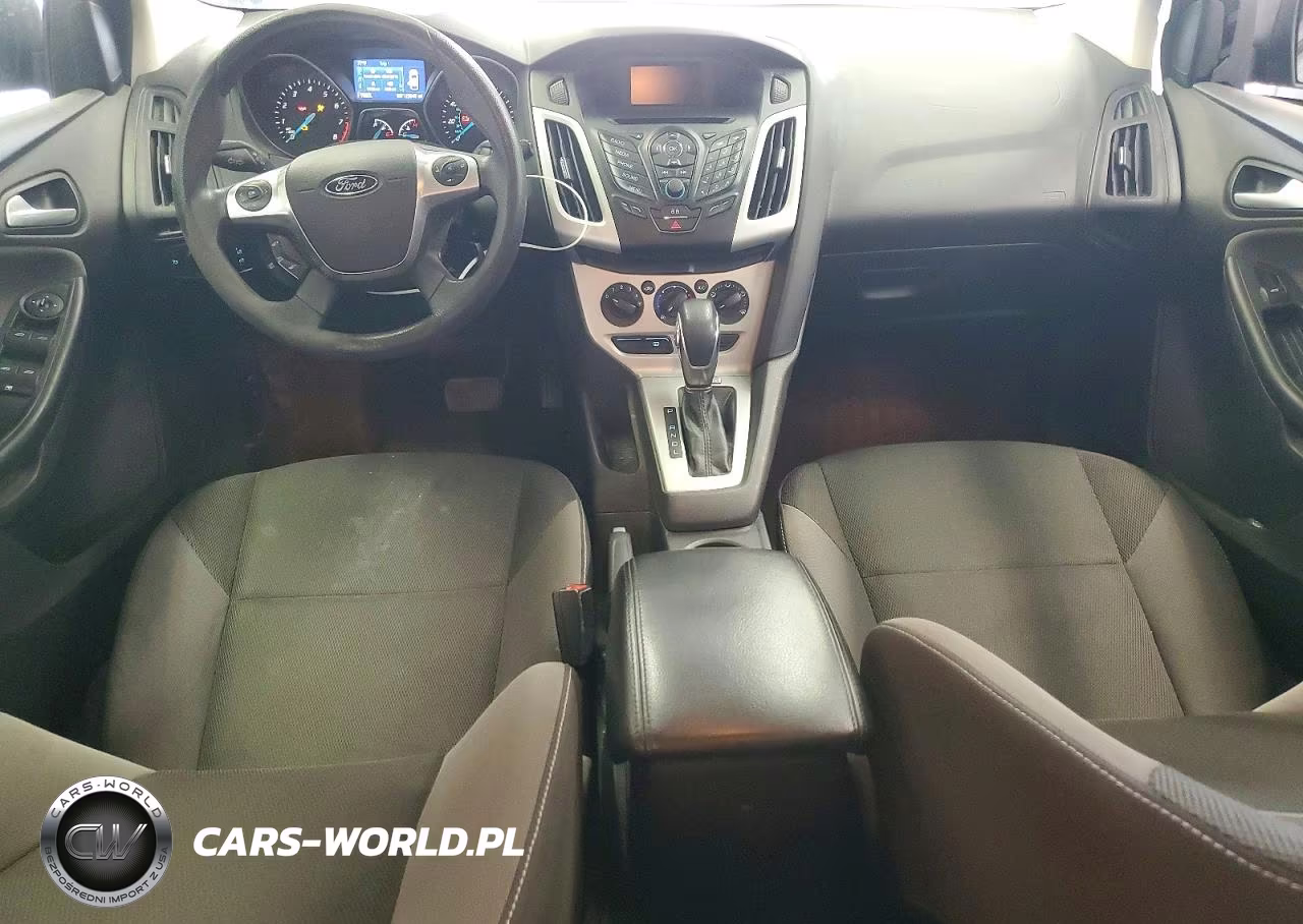 2014 Ford Focus Se VIN:1FADP3K29EL132618 - 8