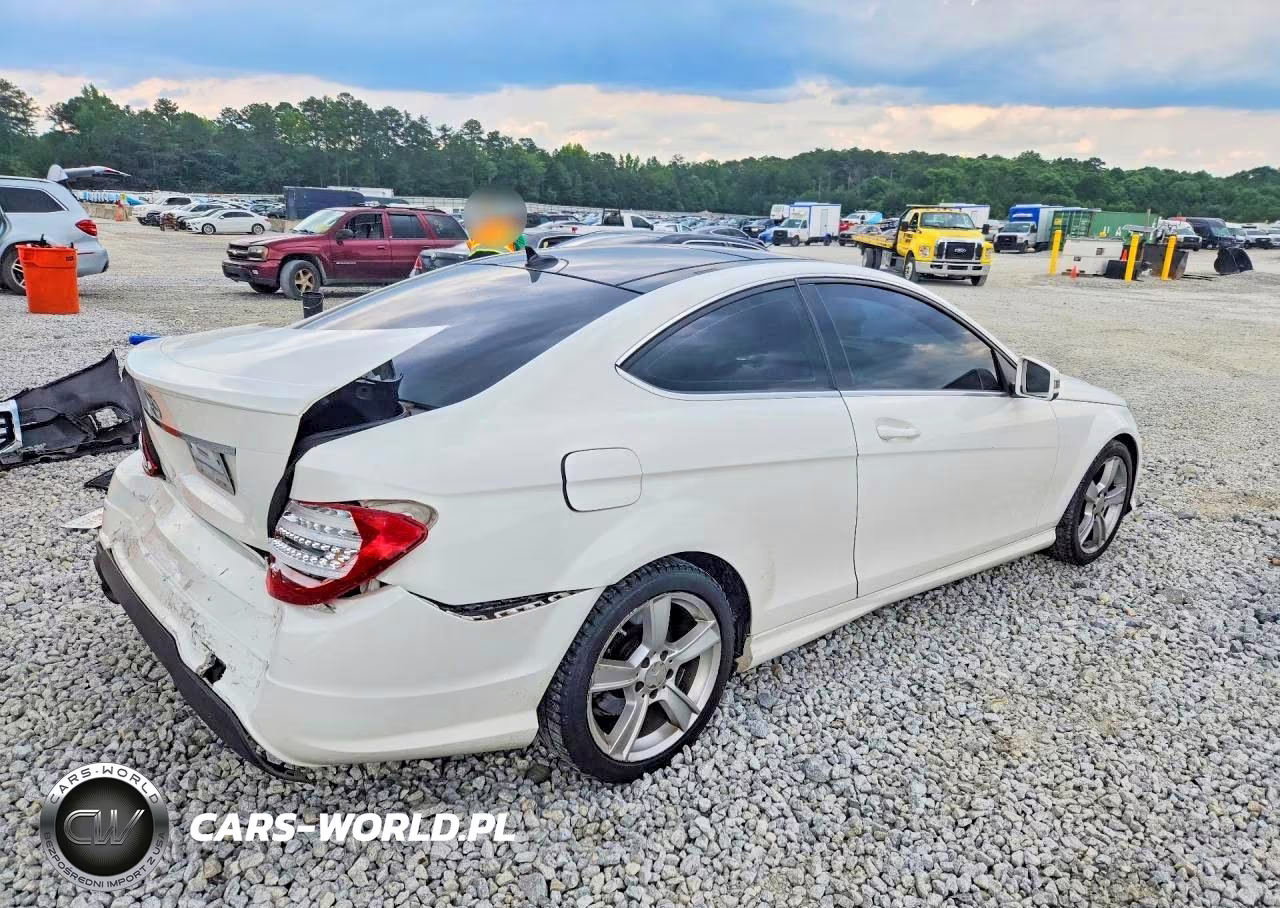 2013 Mercedes-Benz C 250 VIN:WDDGJ4HB2DG005387 - 3