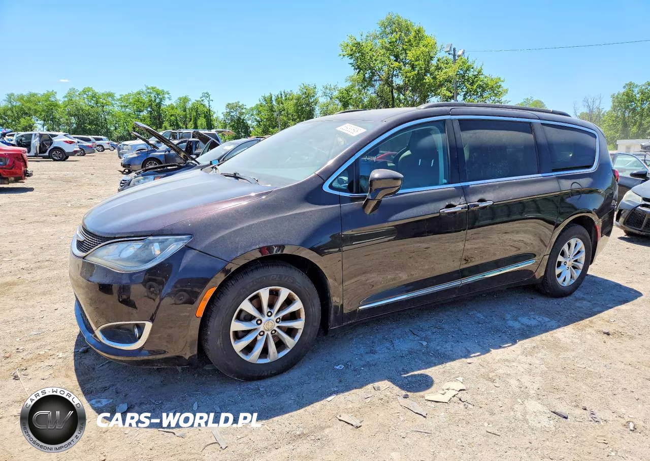 2017 Chrysler Pacifica Touring L – zdjęcie 1 z 13