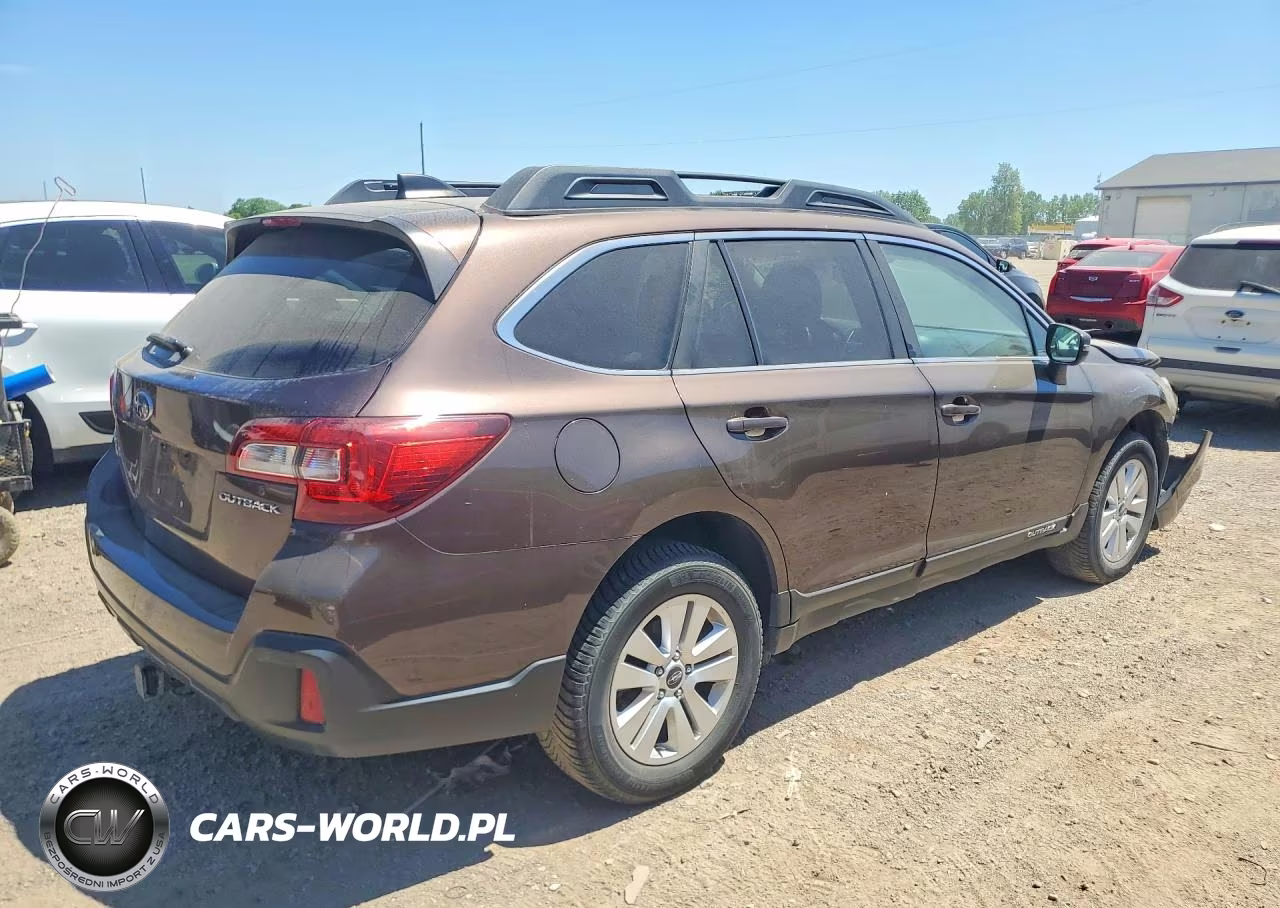 2019 Subaru Outback 2.5I Premium VIN:4S4BSAHC8K3270582 - 3