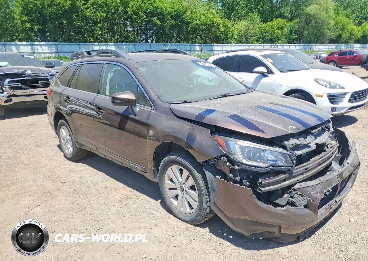 2019 Subaru Outback 2.5I Premium VIN:4S4BSAHC8K3270582 - 4