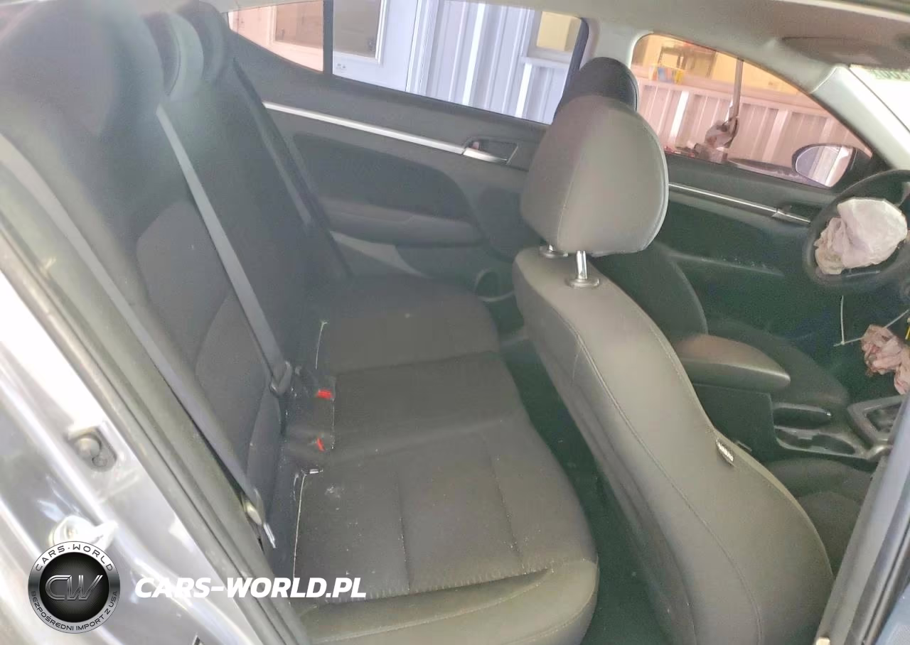 2019 Hyundai Elantra Sel VIN:5NPD84LF3KH457344 - 10