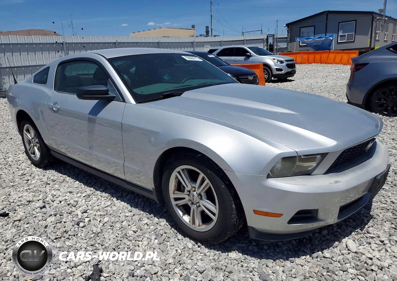 2010 Ford Mustang VIN:1ZVBP8ANXA5176388 - 4