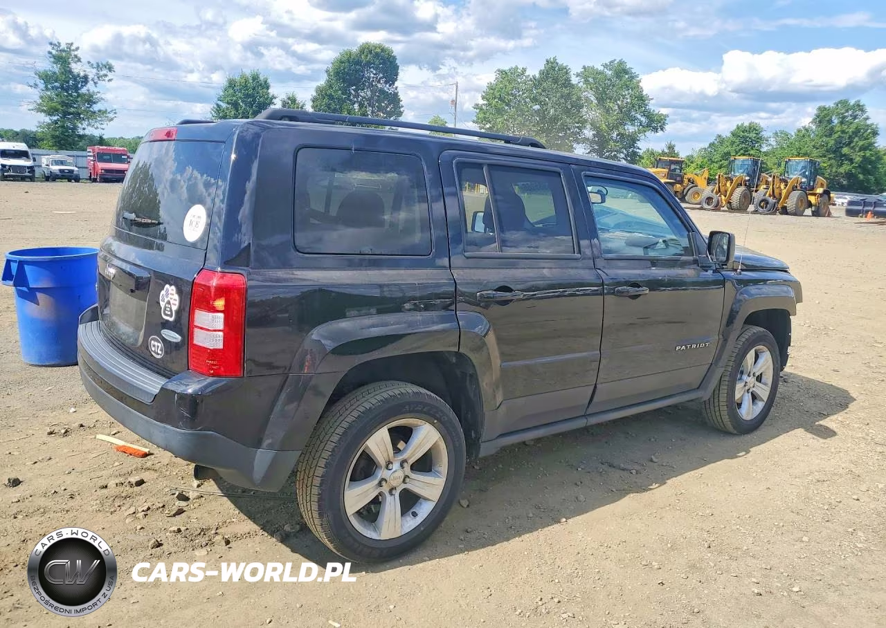 2015 Jeep Patriot Latitude VIN:1C4NJRFB8FD280350 - 3
