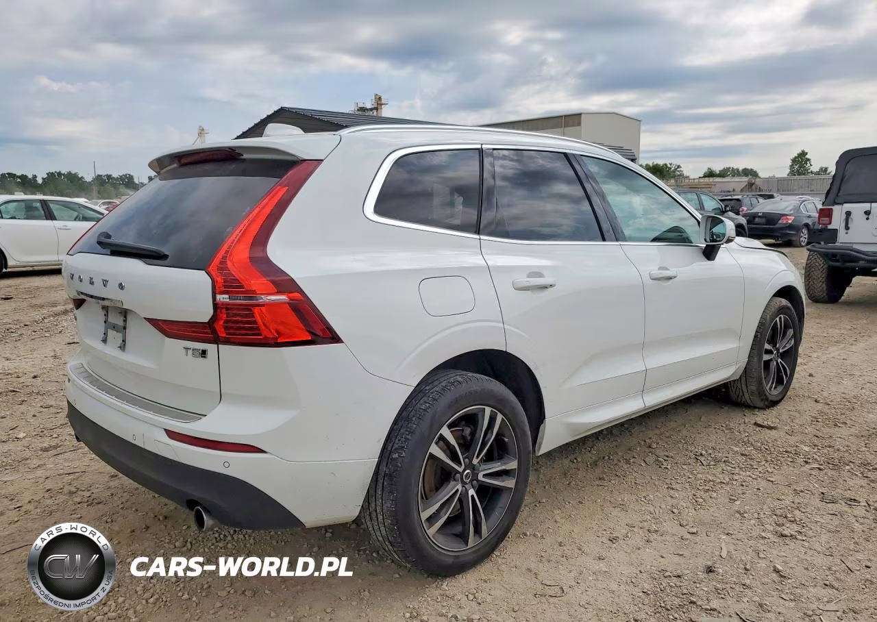 2020 Volvo Xc60 T5 Momentum VIN:YV4102RKXL1601447 - 3