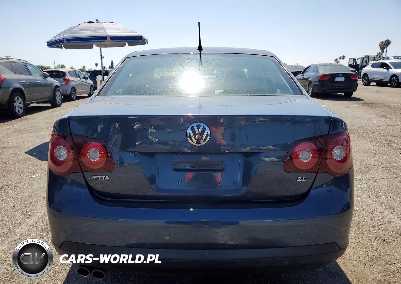 2010 Volkswagen Jetta S VIN:3VWJZ7AJ4AM036313 - 6
