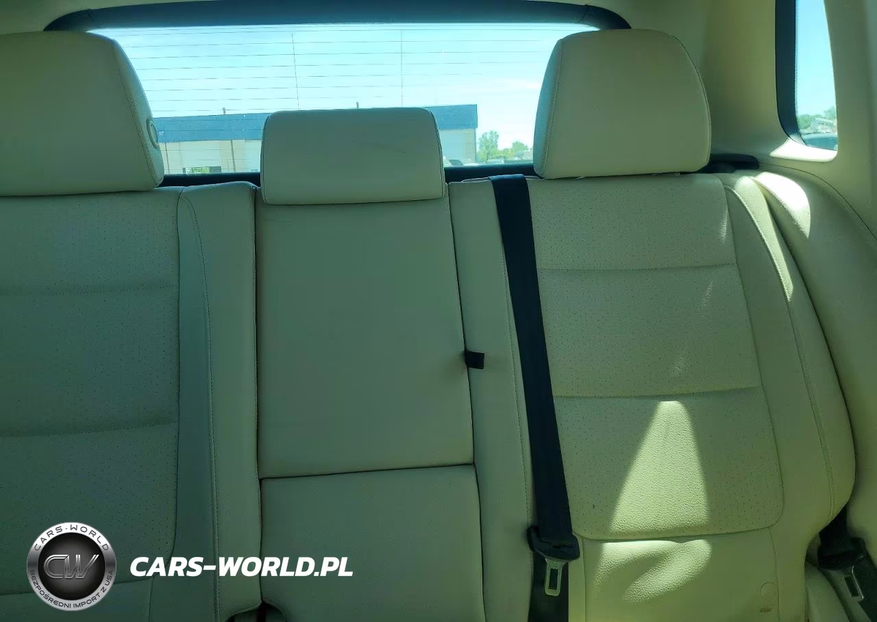 2015 Volkswagen Tiguan S VIN:WVGBV7AX8FW542415 - 10