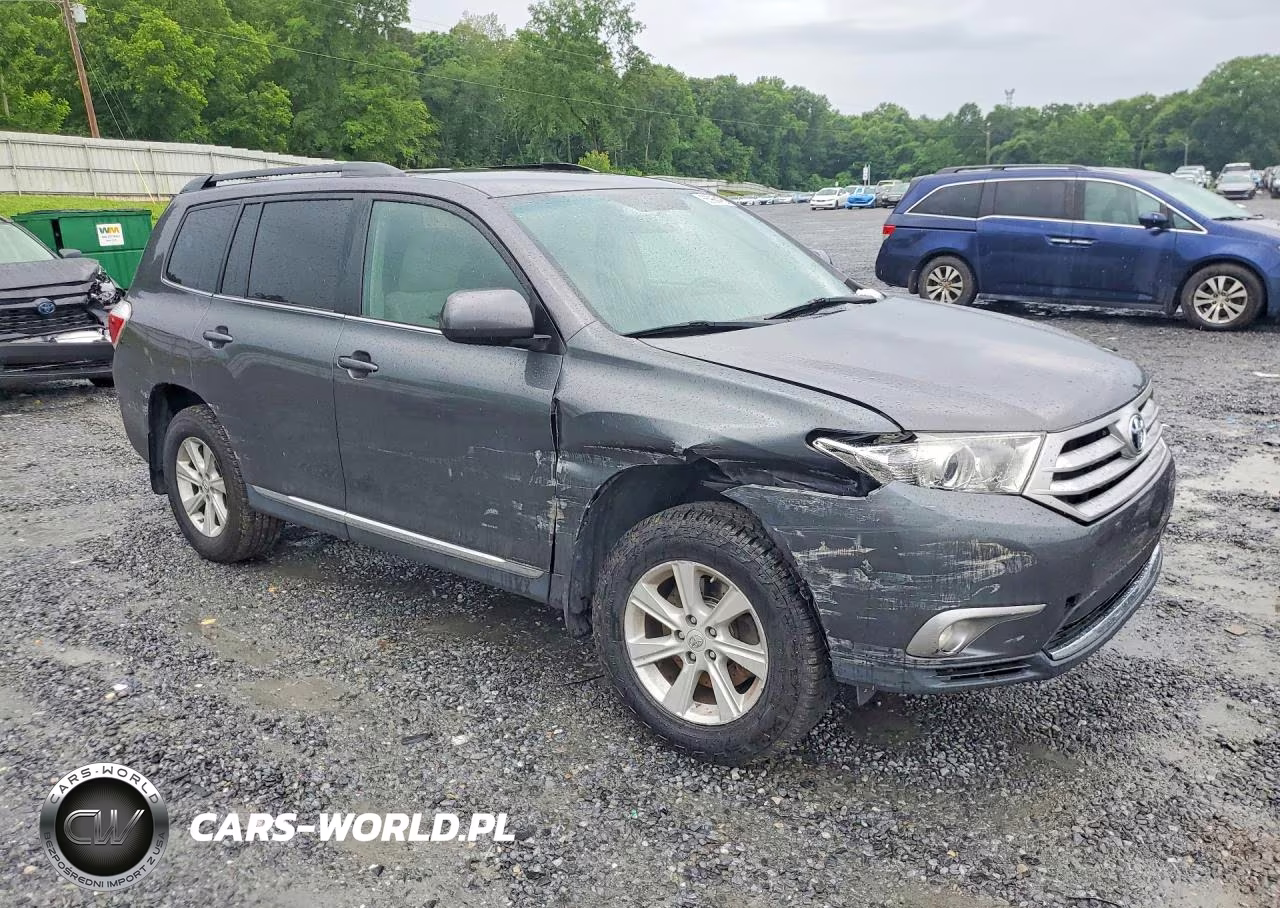 2011 Toyota Highlander Base VIN:5TDZA3EHXBS010846 - 4