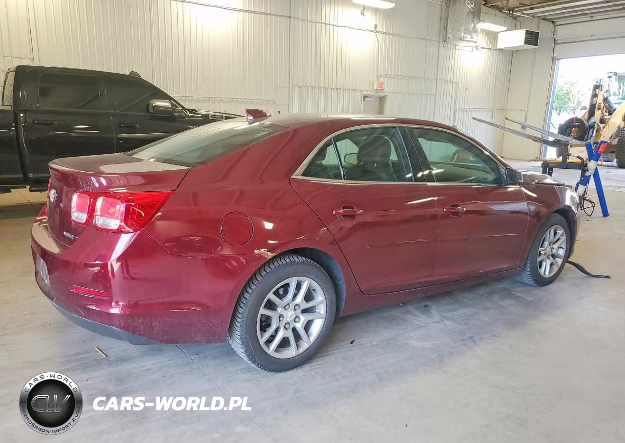 2015 Chevrolet Malibu 1Lt VIN:1G11C5SL7FF349963 - 3
