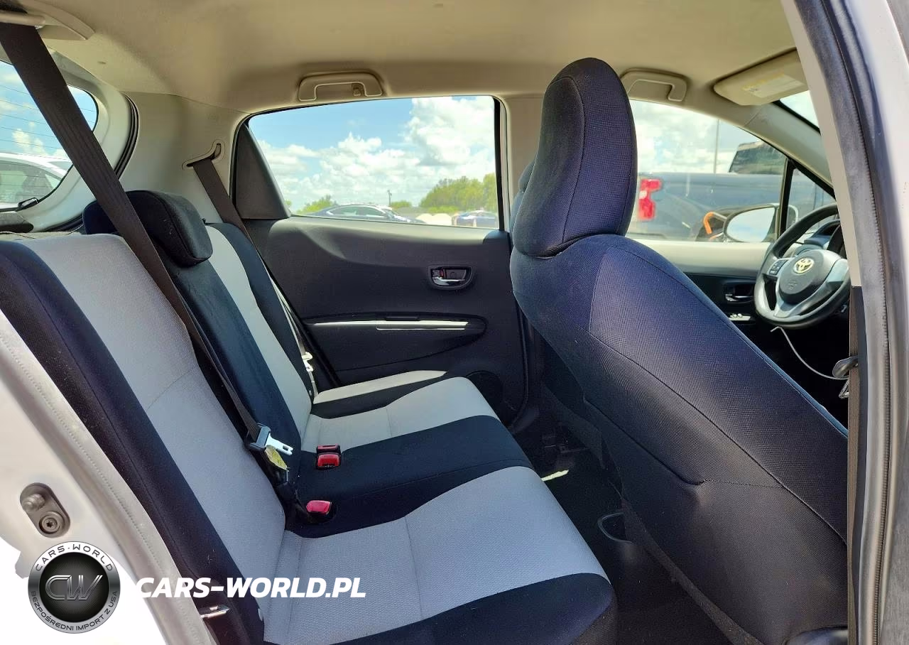 2012 Toyota Yaris 5-Door Le VIN:JTDKTUD39CD519329 - 10