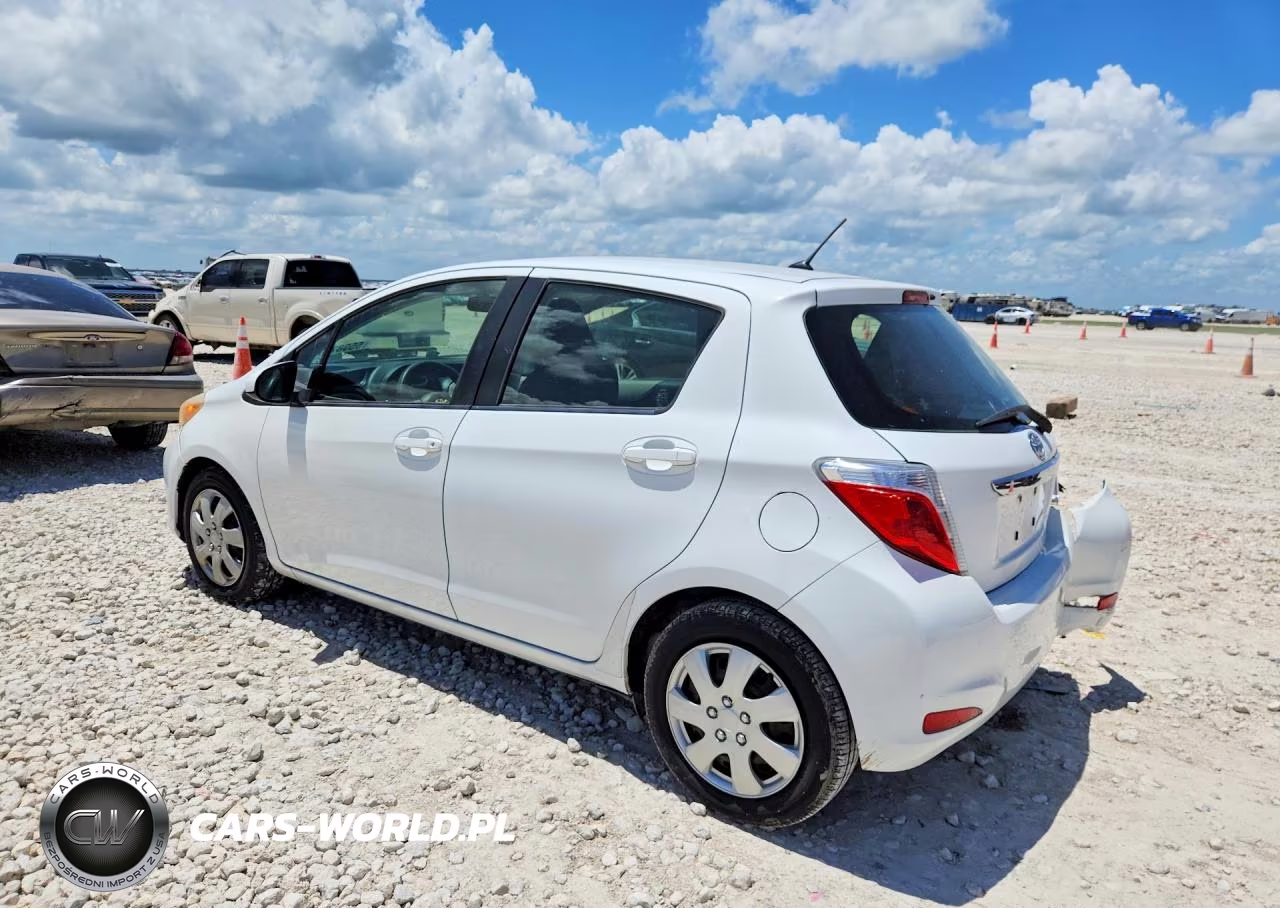 2012 Toyota Yaris 5-Door Le VIN:JTDKTUD39CD519329 - 2