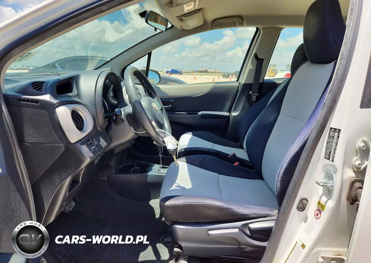2012 Toyota Yaris 5-Door Le VIN:JTDKTUD39CD519329 - 7