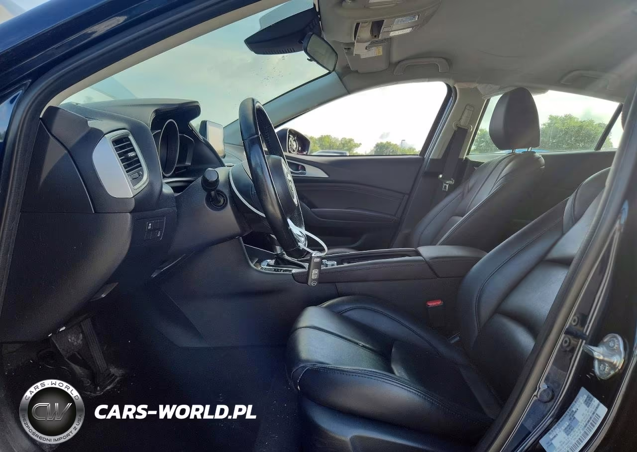 2018 Mazda 3 Touring VIN:3MZBN1L31JM227151 - 7