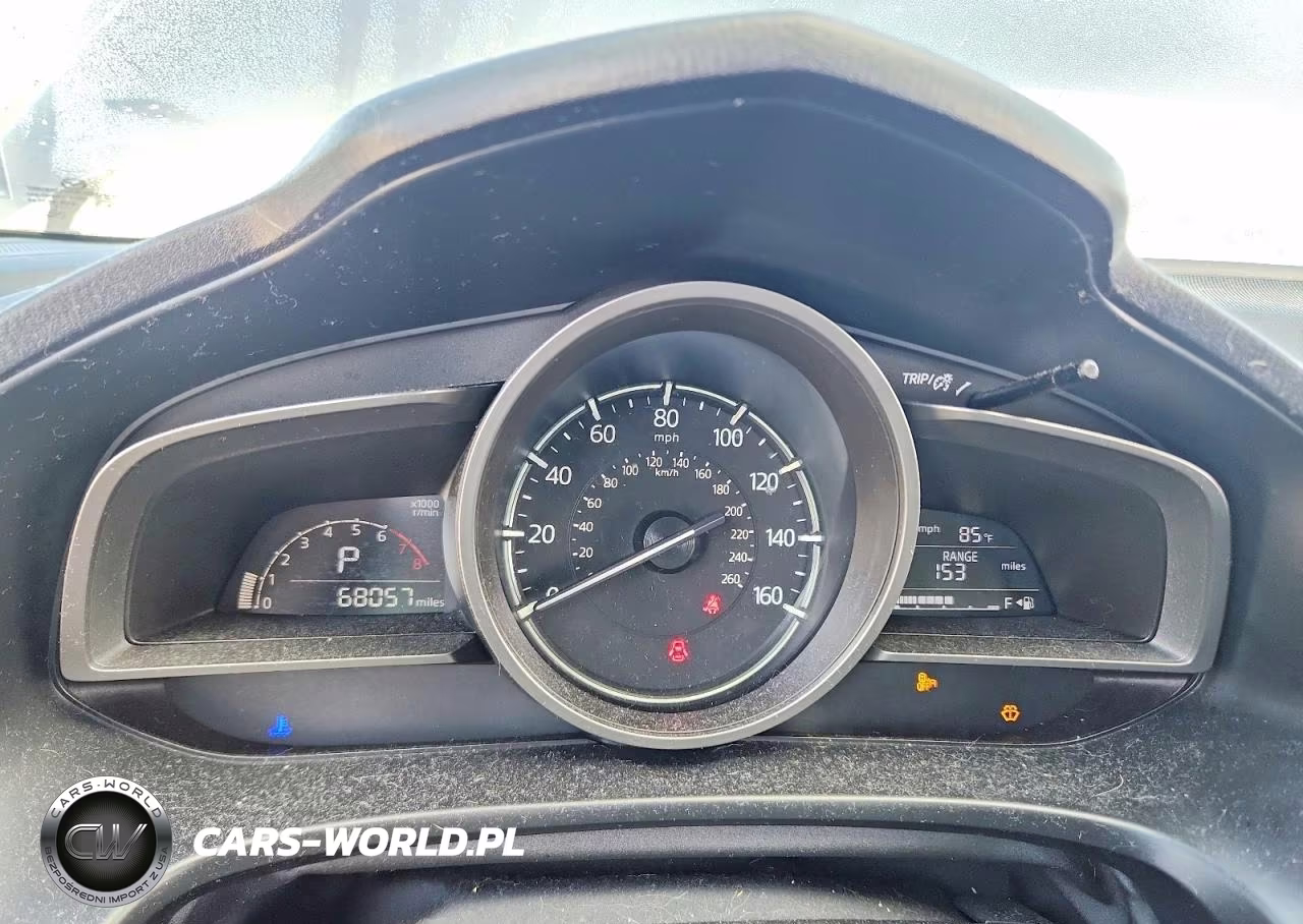 2018 Mazda 3 Touring VIN:3MZBN1L31JM227151 - 9