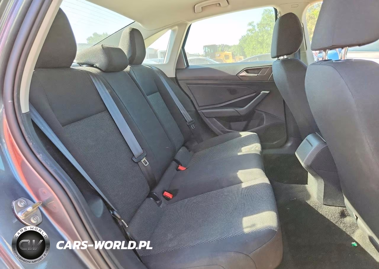 2019 Volkswagen Jetta S VIN:3VWC57BU7KM026681 - 10