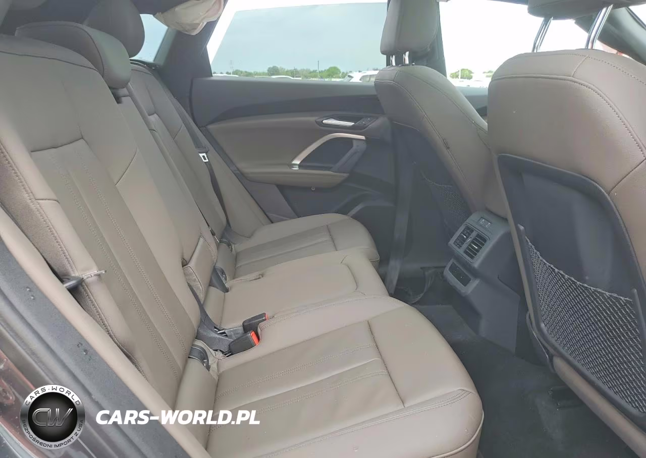 2025 Audi Q5 Premium VIN:WA11AAGU7S2030176 - 11