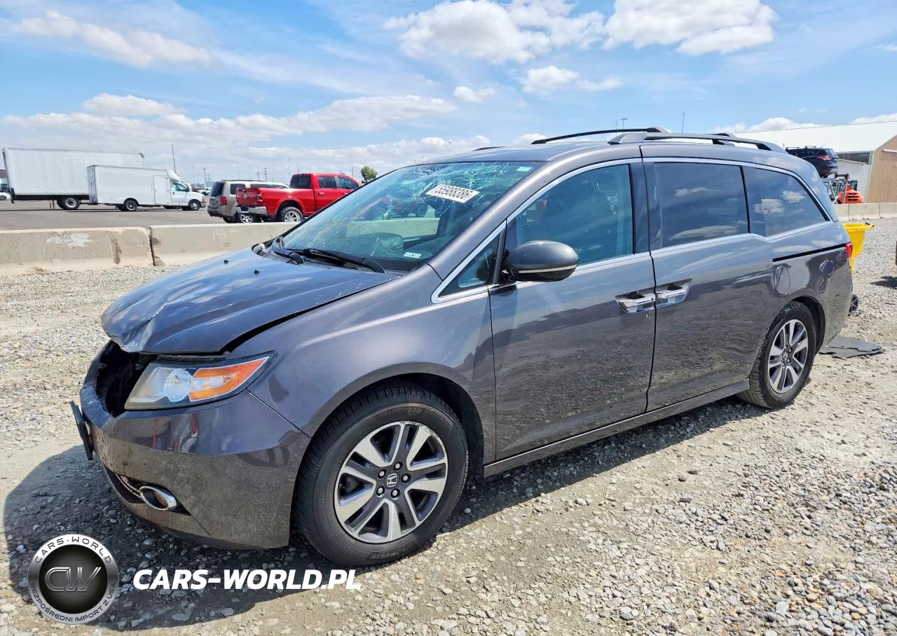 2015 Honda Odyssey Touring – zdjęcie 1 z 13