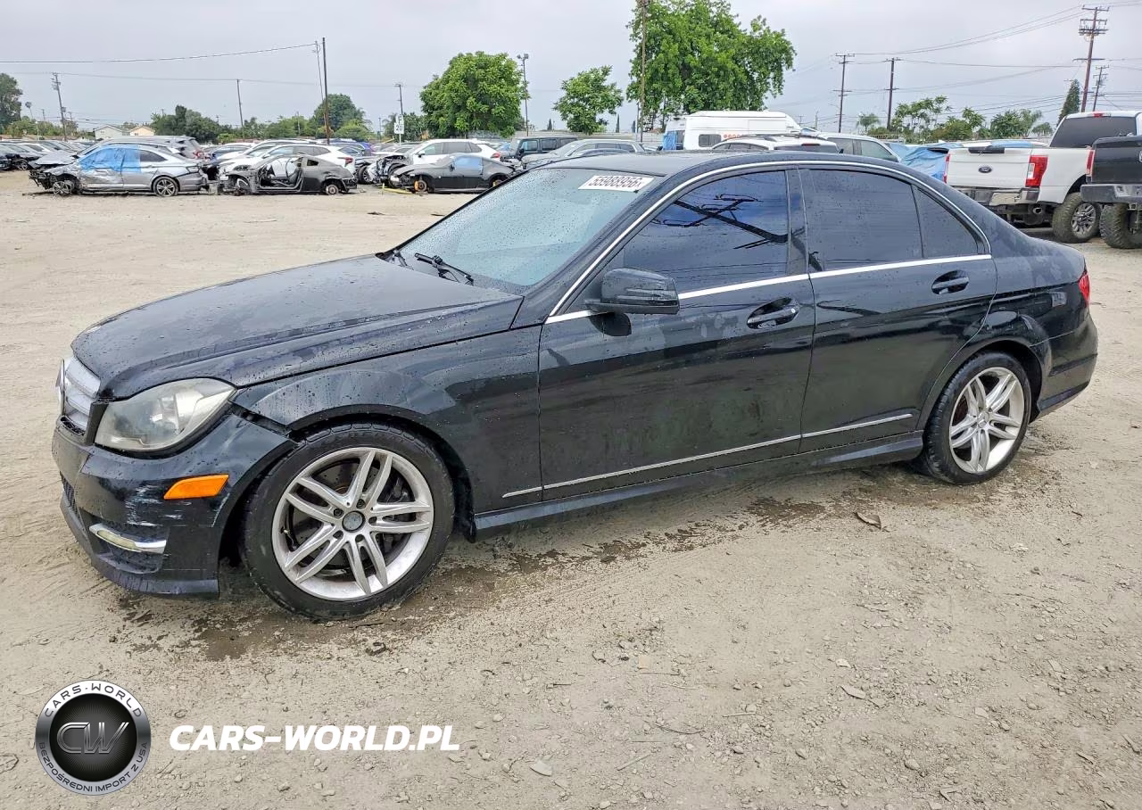 2013 Mercedes-Benz C 300 4Matic – zdjęcie 1 z 12