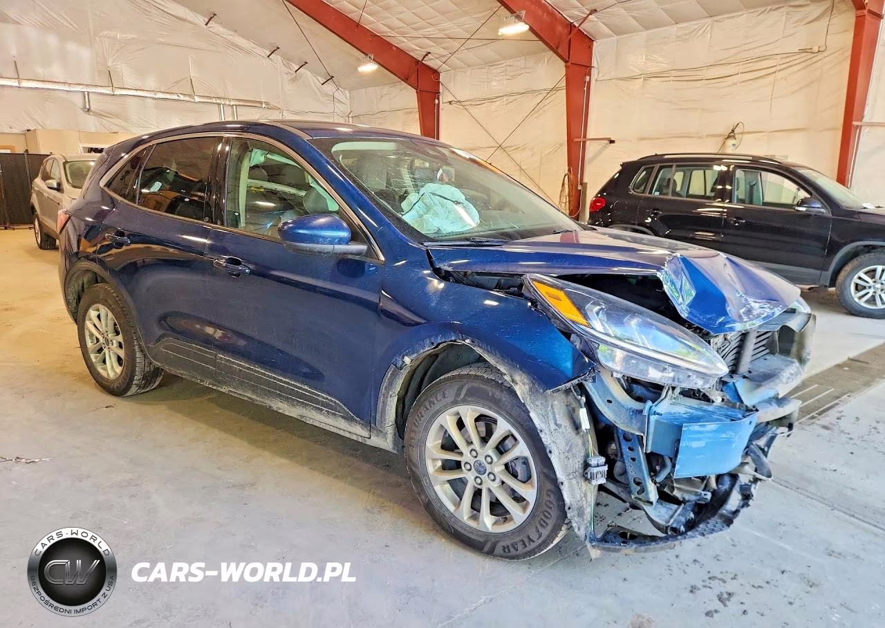 2020 Ford Escape Se VIN:1FMCU9G63LUA85134 - 4