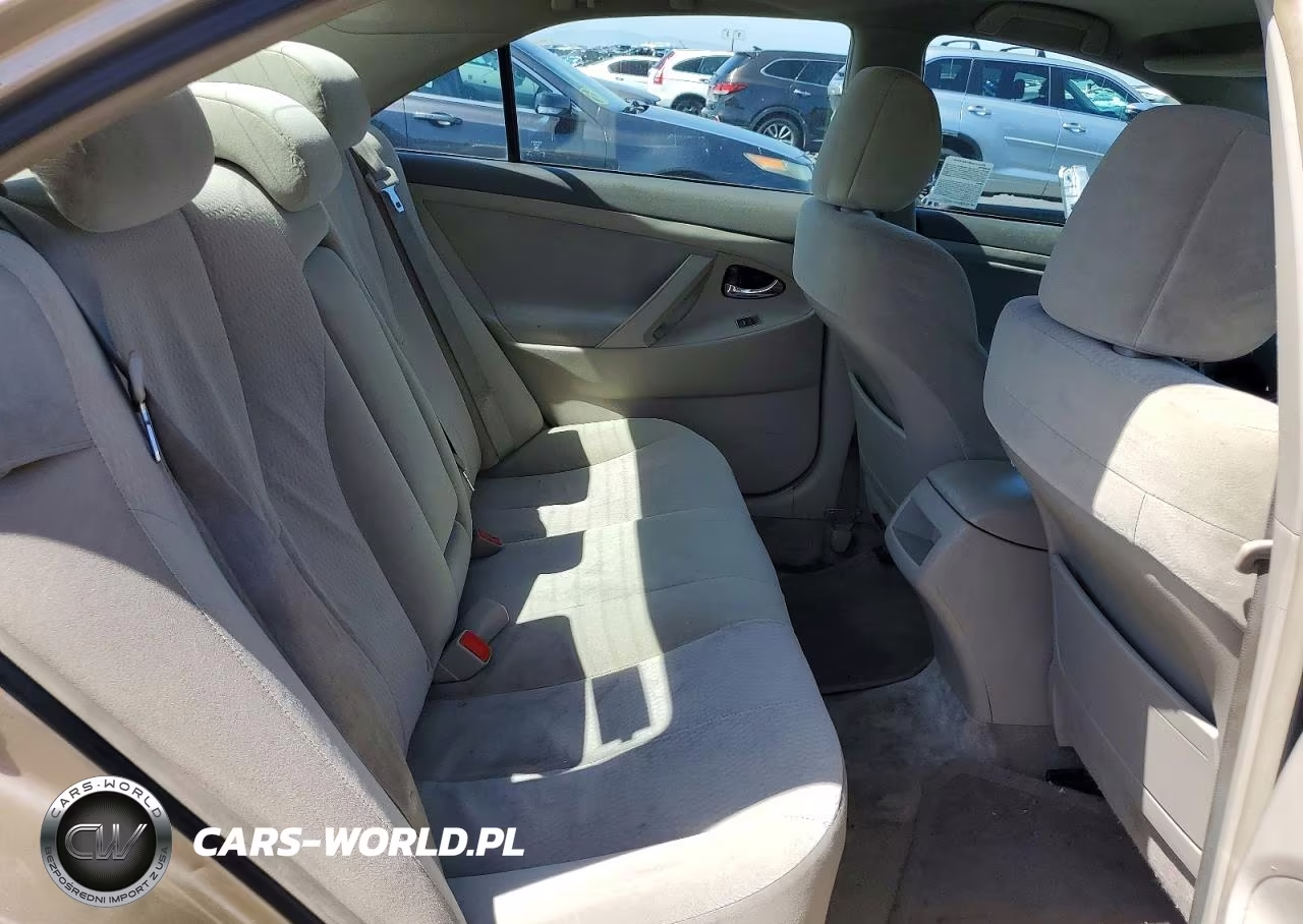 2010 Toyota Camry Le V6 VIN:4T1BK3EK2AU116076 - 10