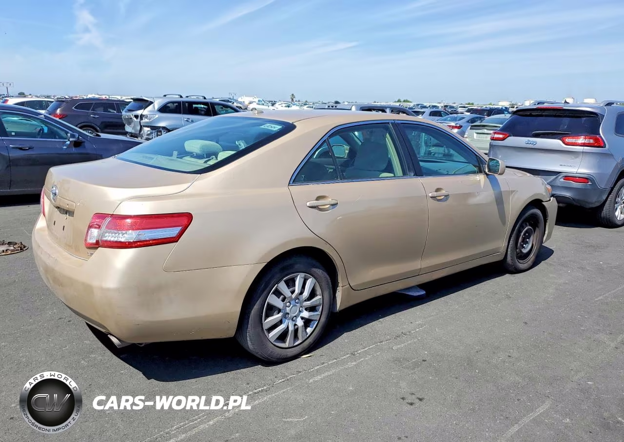 2010 Toyota Camry Le V6 VIN:4T1BK3EK2AU116076 - 3