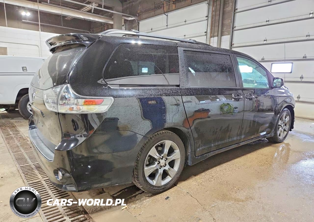 2025 Toyota Sienna Sport VIN:5TDXK3DC0BS064151 - 3