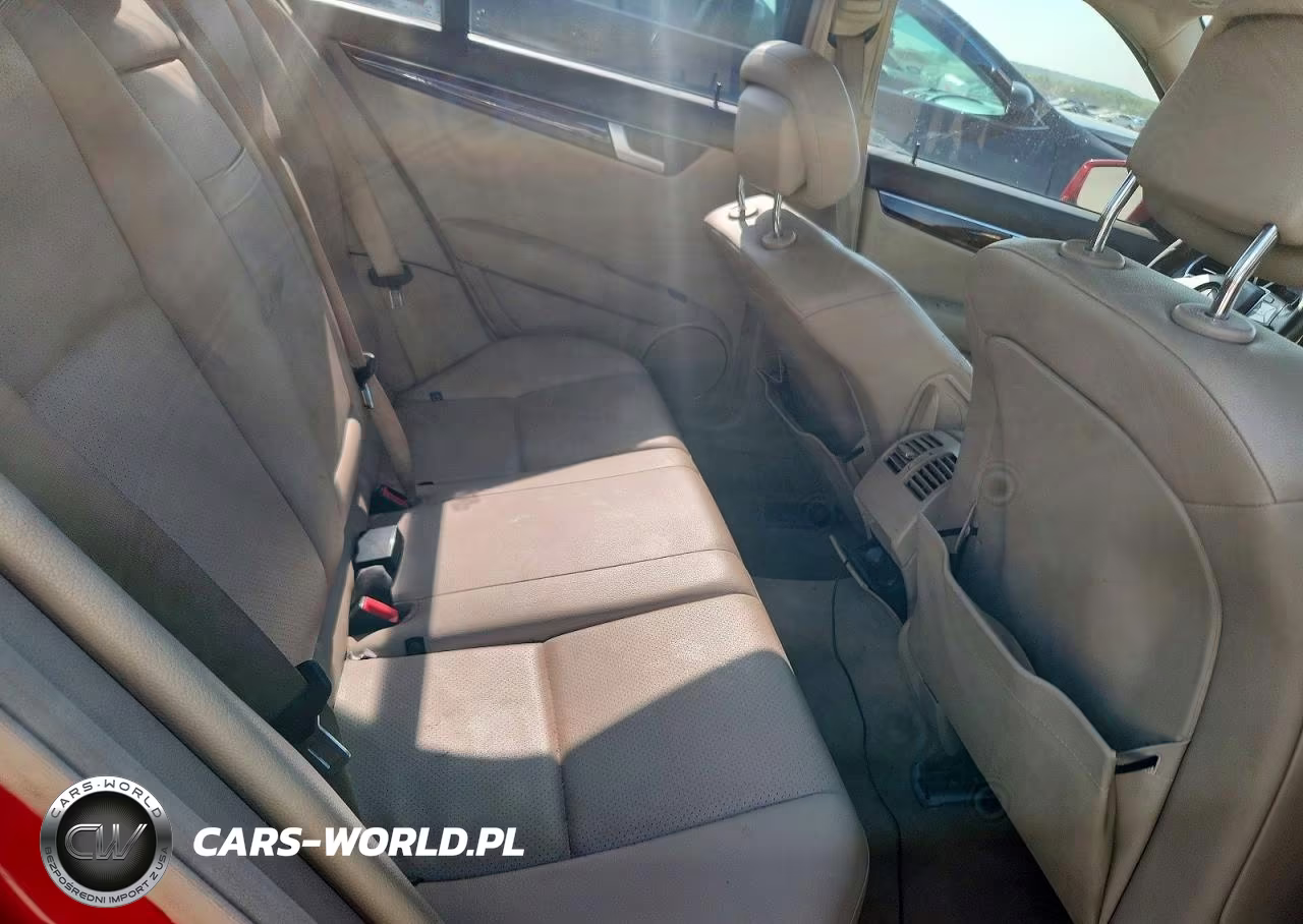 2014 Mercedes-Benz C 250 VIN:WDDGF4HBXER311387 - 10