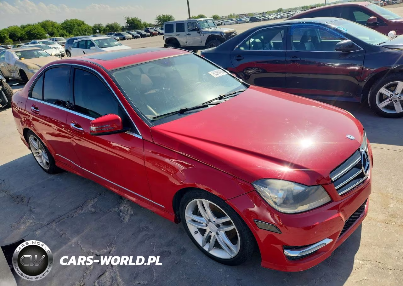 2014 Mercedes-Benz C 250 VIN:WDDGF4HBXER311387 - 4