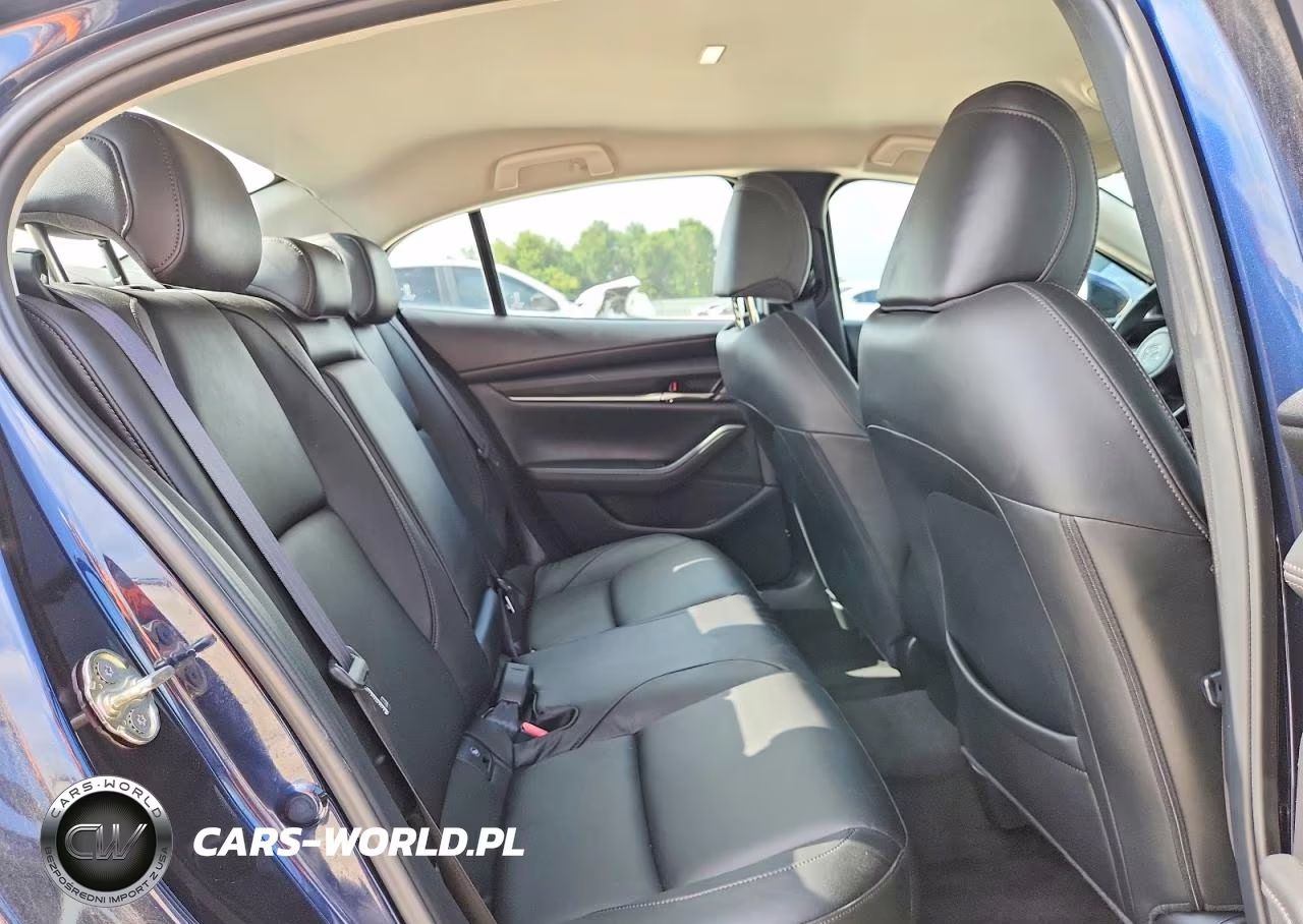 2020 Mazda 3 Preferred VIN:JM1BPADL4L1166261 - 10