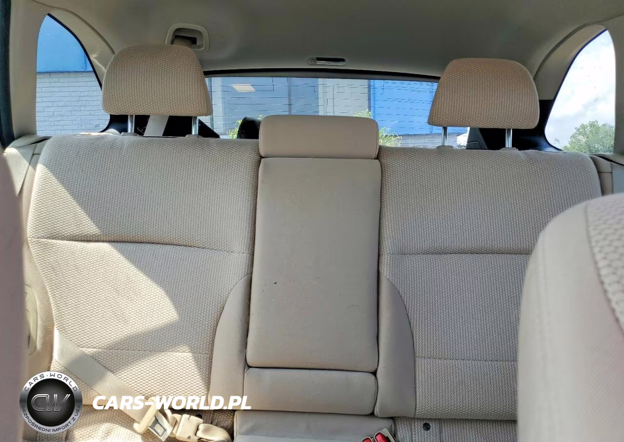 2018 Subaru Outback 2.5I Premium VIN:4S4BSAFC2J3254427 - 10