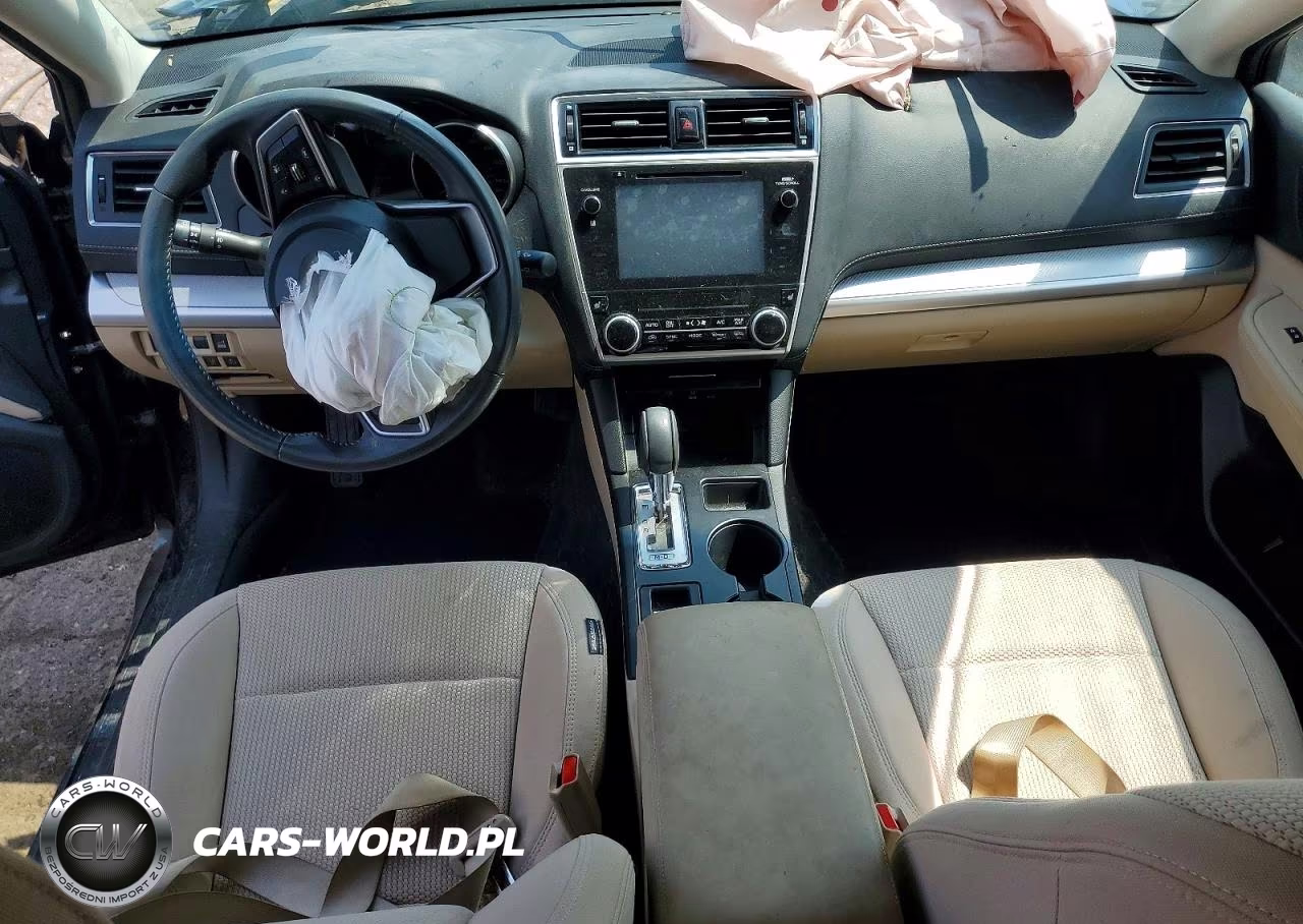 2018 Subaru Outback 2.5I Premium VIN:4S4BSAFC2J3254427 - 8