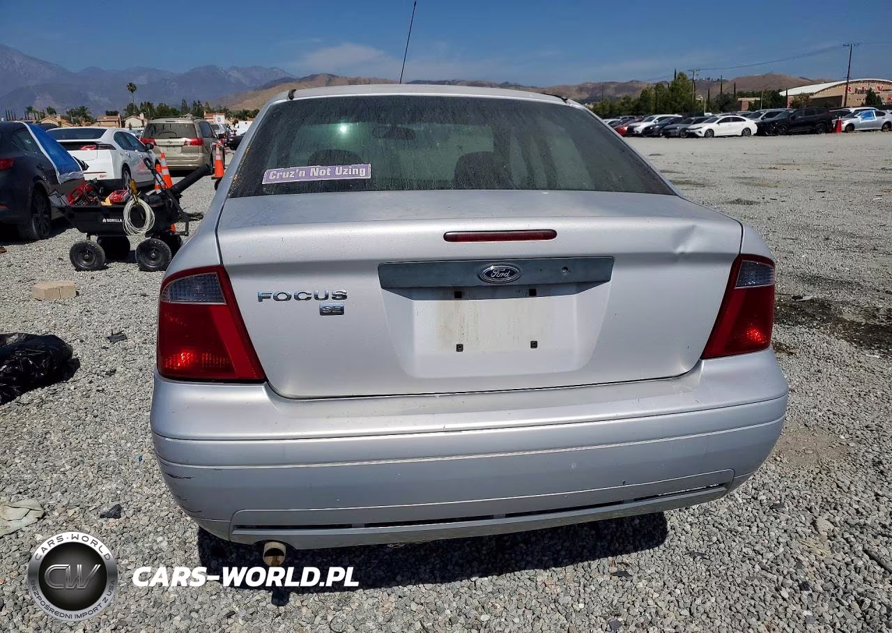 2007 Ford Focus VIN:1FAHP34NX7W232124 - 6