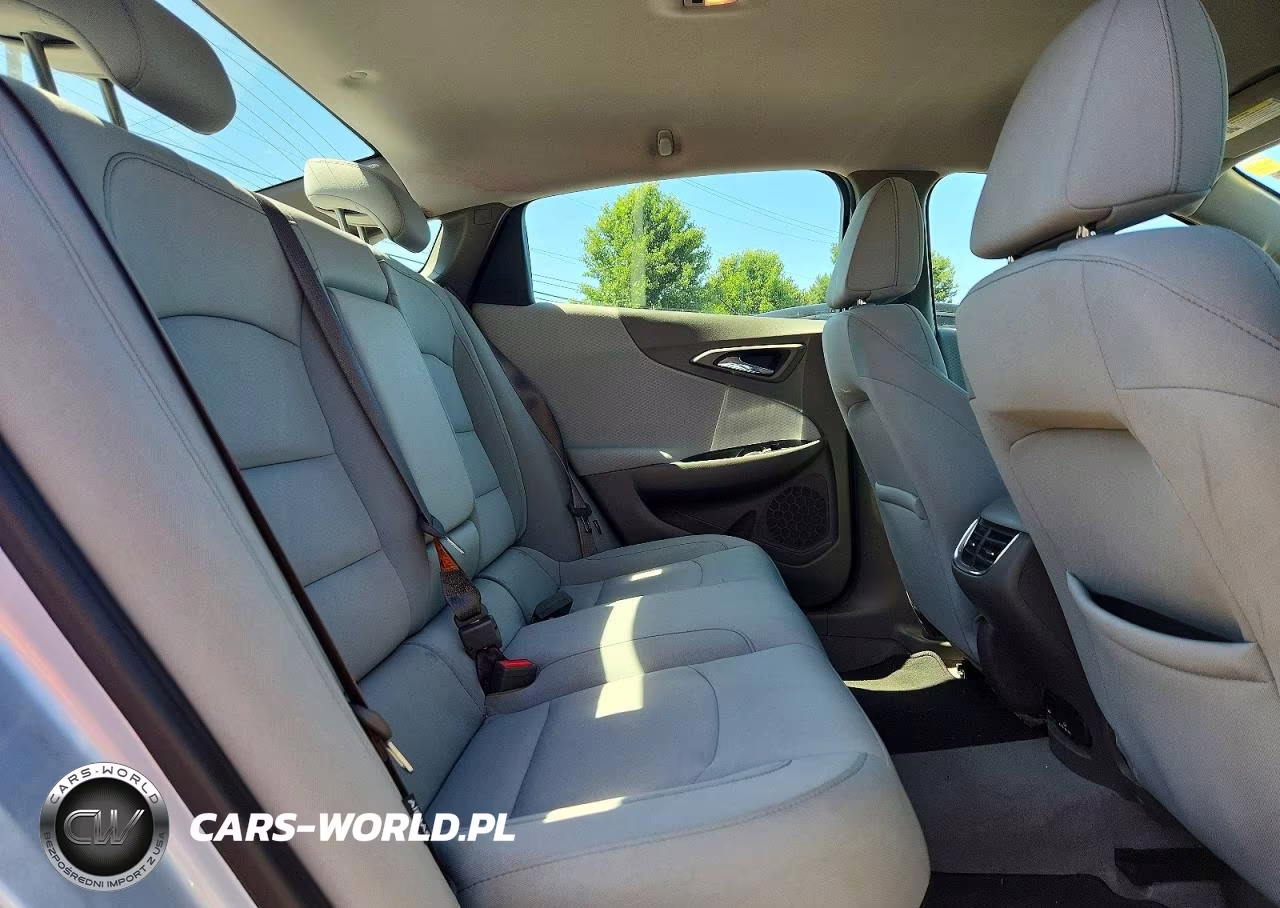 2017 Chevrolet Malibu Lt VIN:1G1ZE5STXHF204979 - 10