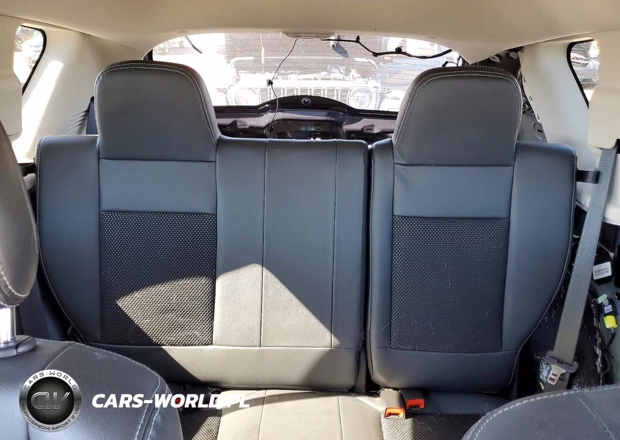 2015 Jeep Compass Sport VIN:1C4NJCBA4FD210970 - 10