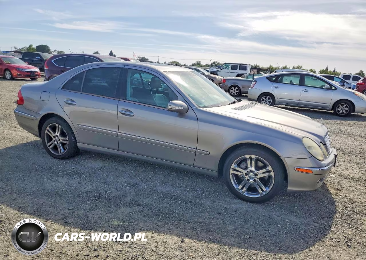 2005 Mercedes-Benz E 500 VIN:WDBUF70J35A657442 - 4