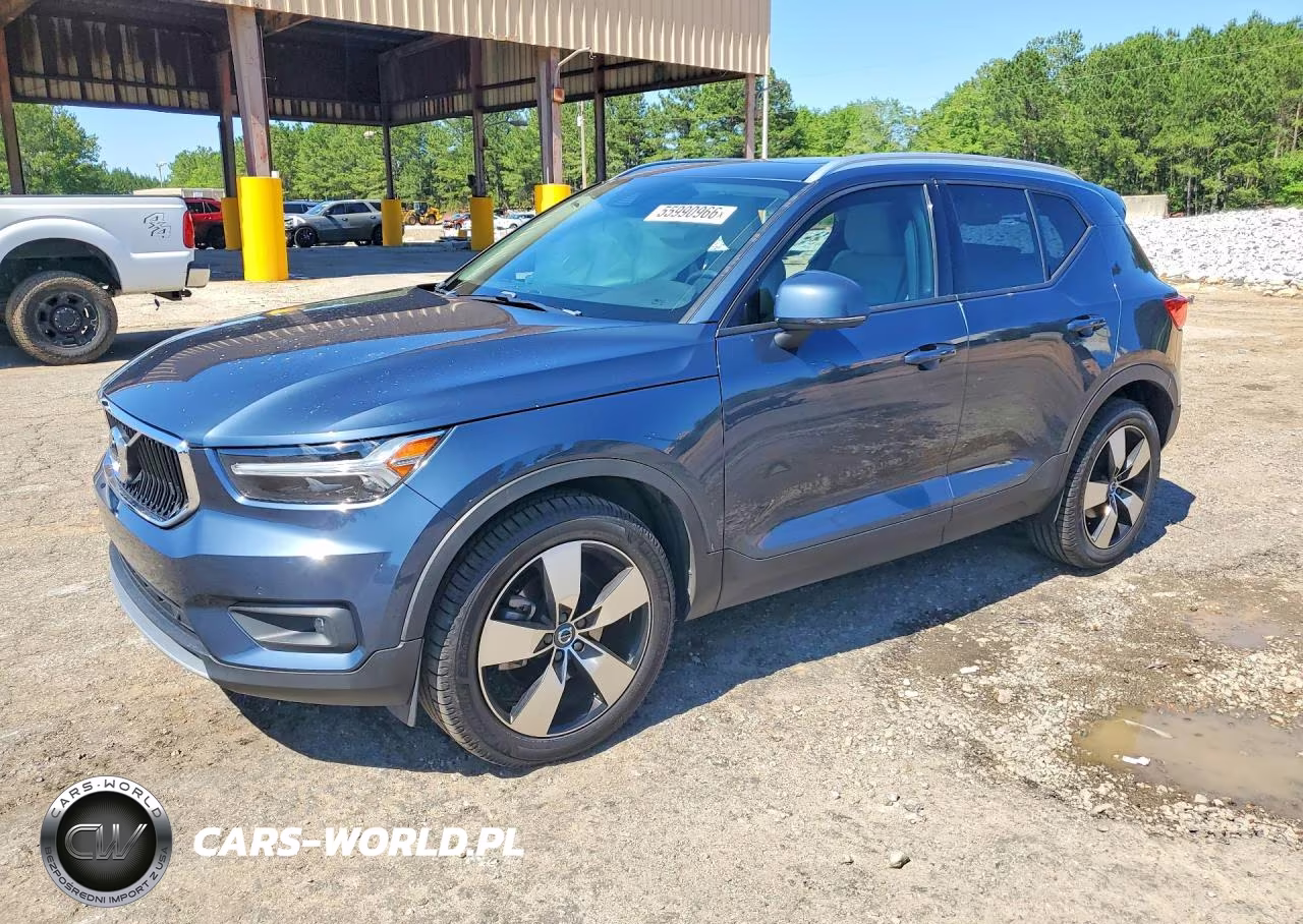 2021 Volvo Xc40 T5 Momentum