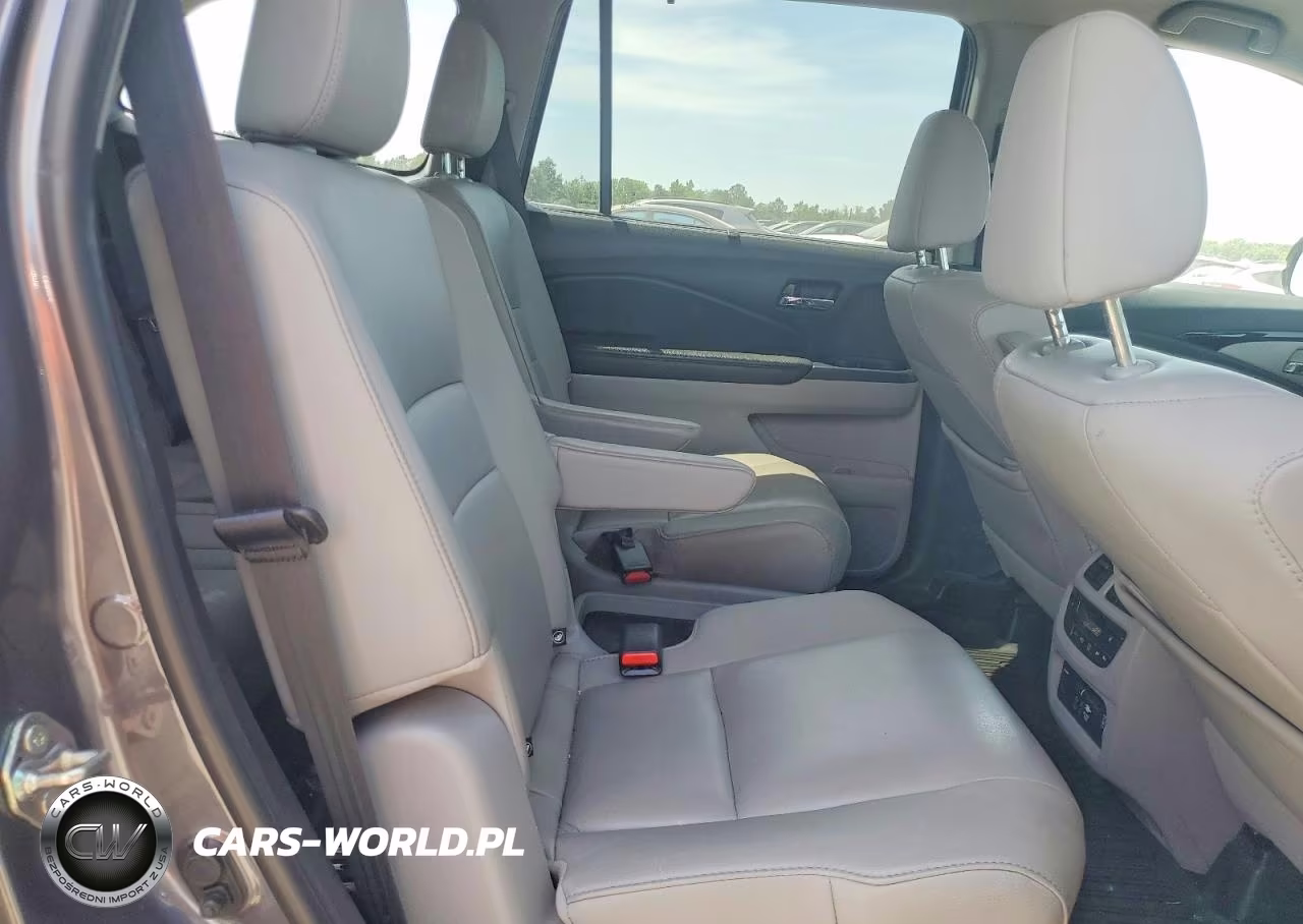 2019 Honda Pilot Touring VIN:5FNYF6H69KB076494 - 11