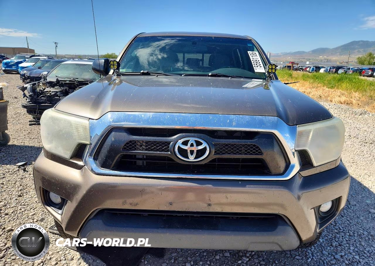 2014 Toyota Tacoma Double Cab VIN:3TMLU4EN0EM137683 - 5