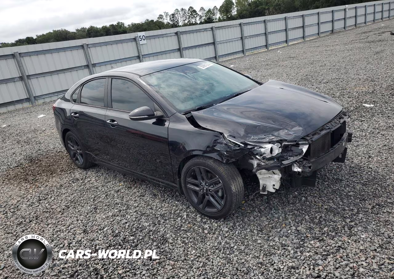 2020 Kia Forte Gt Line VIN:3KPF34AD8LE240337 - 4